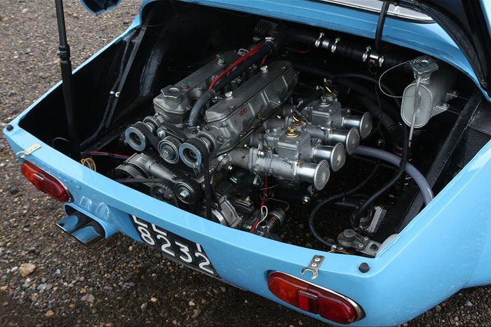 Abarth Simca 1300 Longnose Restoration - Photographs by: AMPaquete